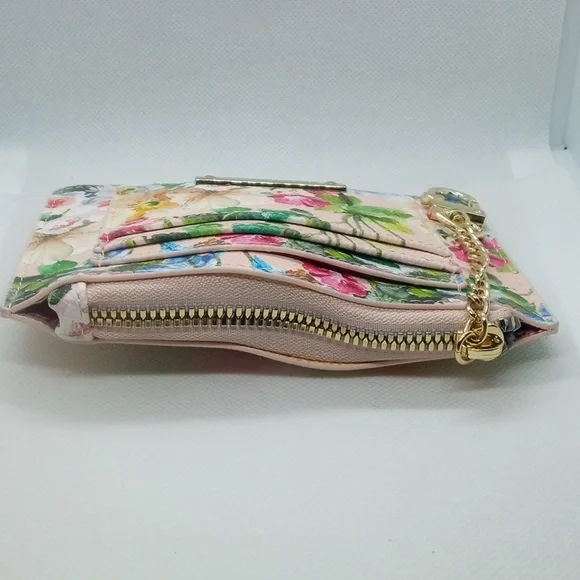 BETSEY JOHNSON CARD CASE - Picture 6 of 8
